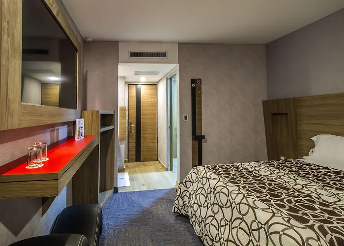 Zaragoza Boutique 3*
